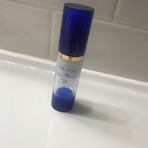 Senegence-silk pore and wrinkle minimizer